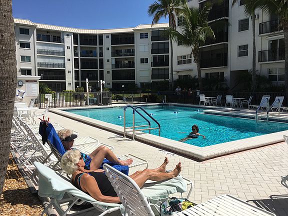 pool from back corner by beach