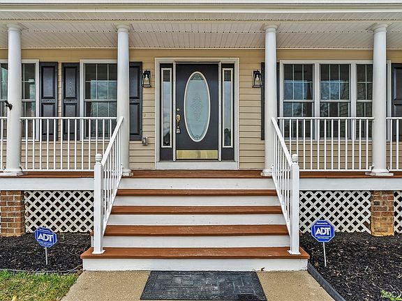 2nd image of 9913 Pullbrooke Ct