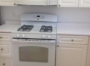 37 Independence Dr #CM1, Chestnut Hill, MA 02467