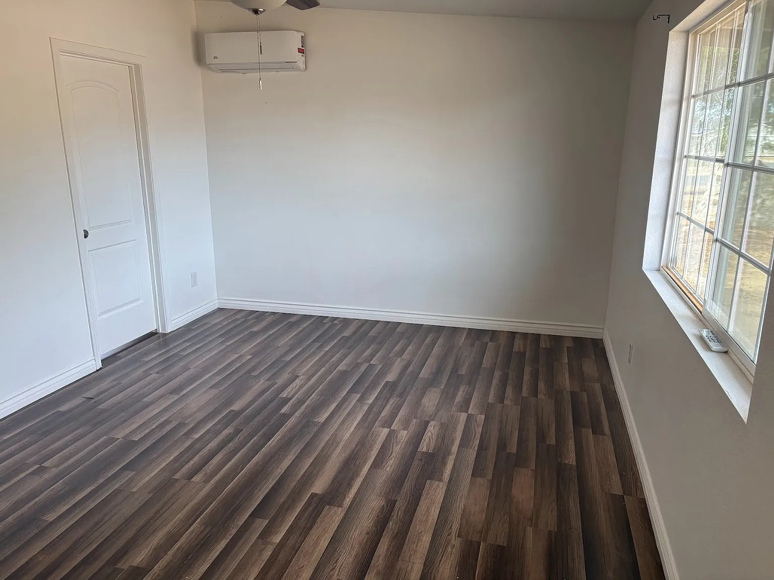 4 bed, 1465 sqft, $2,550 — Photo 4