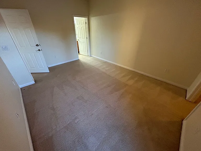 4400 S Jones Blvd #2052 — Photo 17