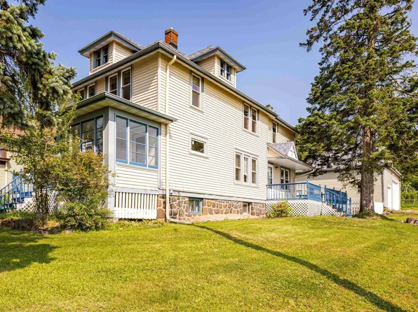 5131 Dodge St, Duluth, MN 55804