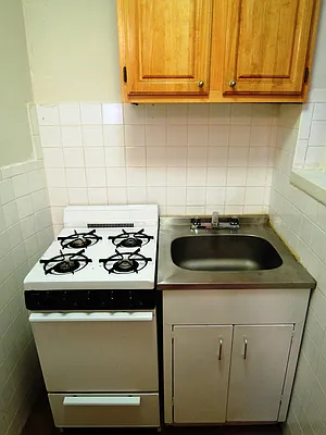 Rented by J Misrahi Realty Corp | media 17