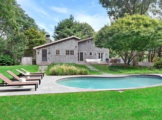 32 Coves End Ln, Sag Harbor, NY 11963