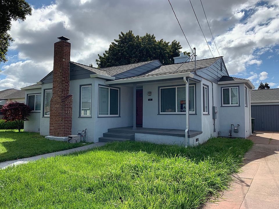 1st image of 207 Bowling Green St