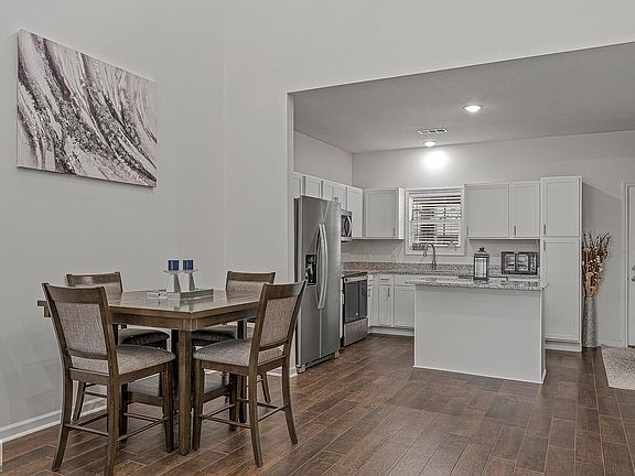 5th image of 3100 Olivia Ct