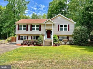 1109 Oakland Dr, King George, VA 22485