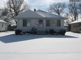 14340 James Ave, Maple Heights, OH