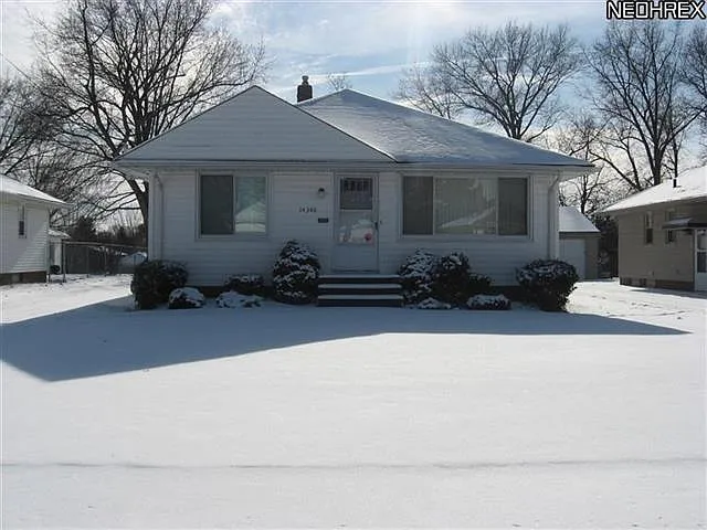 14340 James Ave photo 1
