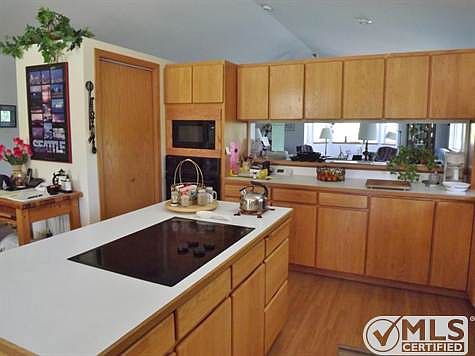 5th image of 422 Hotchkiss Rd