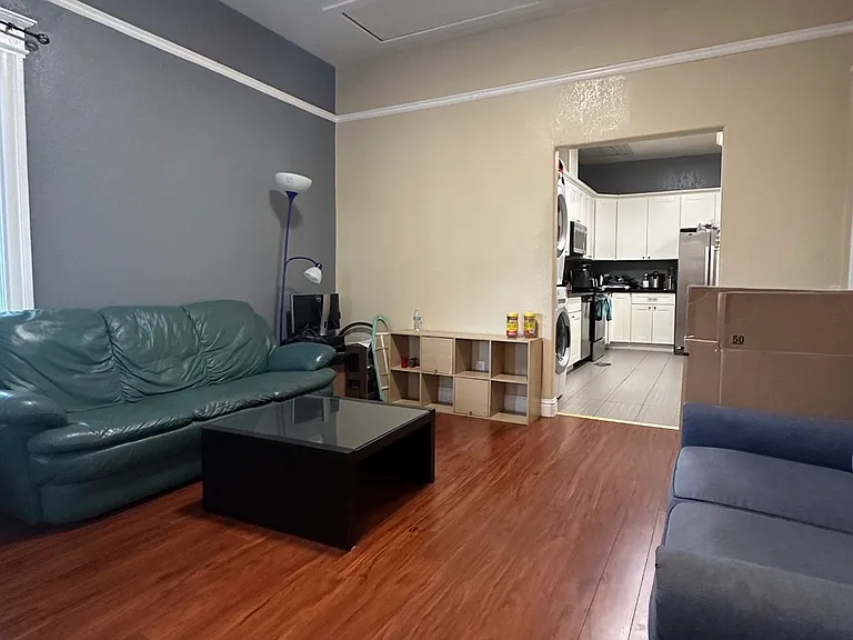 145 George St #5 — Photo 3