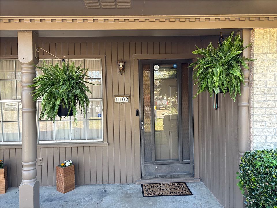 1st image of 1102 Anthony Dr