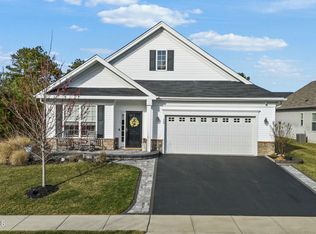 120 Woodview Dr, Whiting, NJ 08759