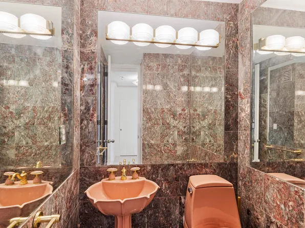 7004 Blvd East image 8 of 42