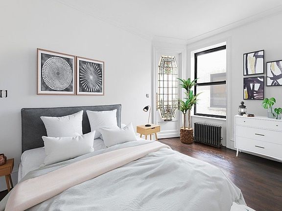 2nd image of 530 Manhattan Ave APT 63