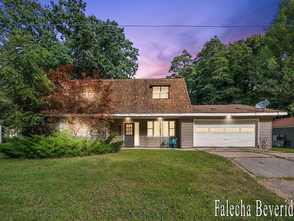 1st image of 6989 Hiawatha Dr