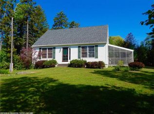 6 Spruce Ln, Saint George, ME 04860