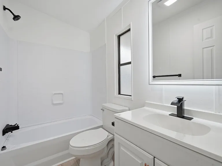 25107 Ada Mae St #1 — Photo 12