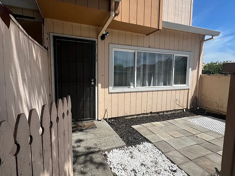 2188 Luz Ave — Photo 1