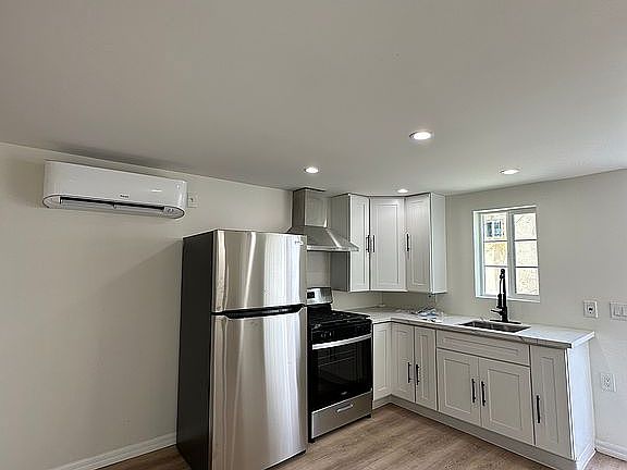 2nd image of 1116 W 64th St
