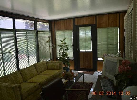 5th image of 15702 Caulfield Ave