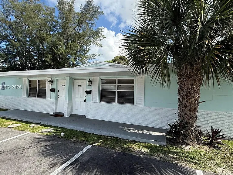 6421 NW 20th Ct #6421 — Photo 3