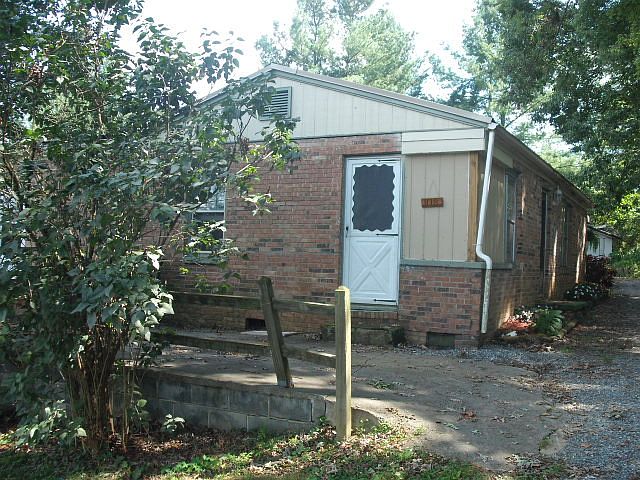 1st image of 818 Altamont Dr SE