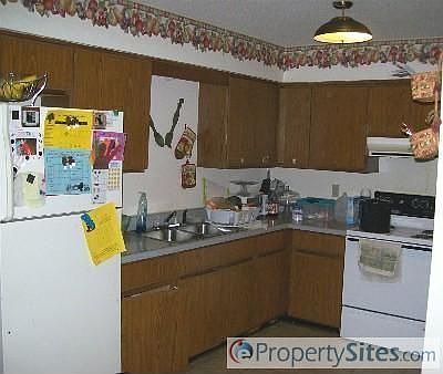 3rd image of 717 Vestal St