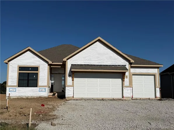 10419 N Liberty St, Kansas City, MO 64155