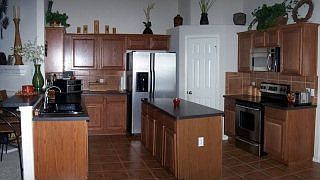Kitchen - stainless steel appliances 