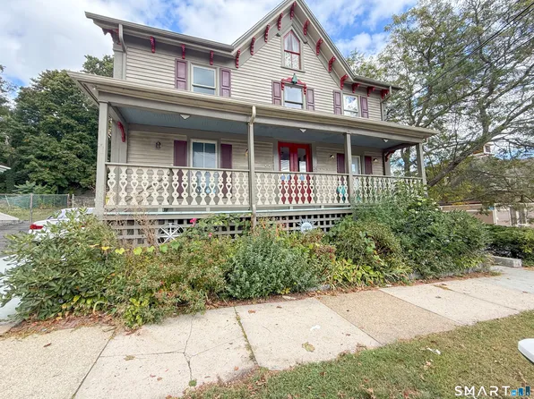 51 Franklin St, New London, CT 06320