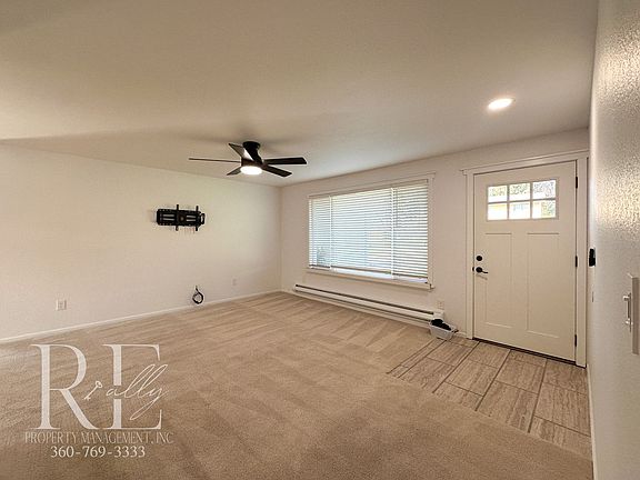 4th image of 6720 Helena Dr NE