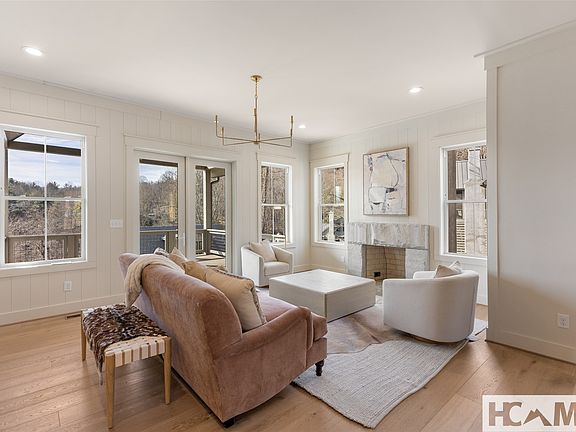 3rd image of 109 Laurel Meadow Way