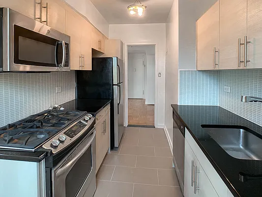 Rented by Brown Harris Stevens | media 15