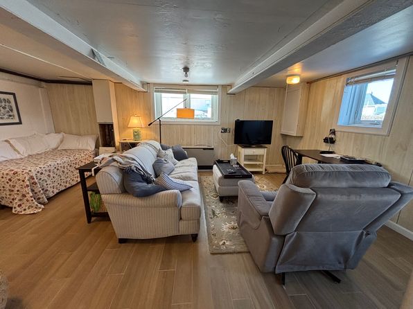 (undisclosed Address)