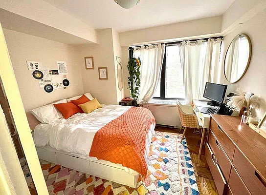 Rented by Olympia House Delaware LP | media 11