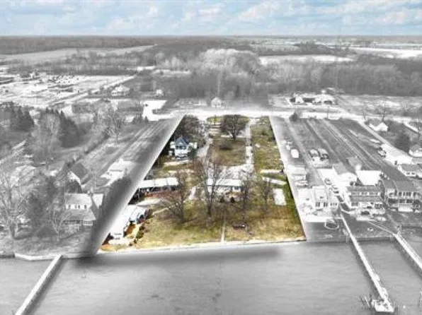 6609 S Parker St, Marine City, MI 48039