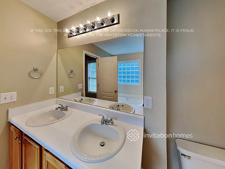 73 Richmond Dr — Photo 16