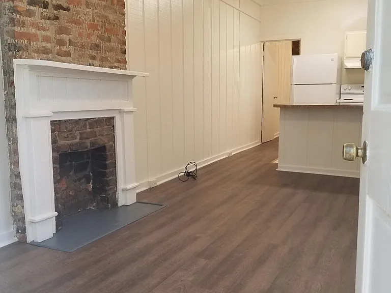 1121 Bordeaux St #B — Photo 10