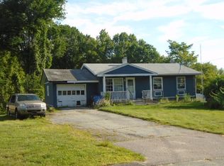 41 Cedar Ln, Bozrah, CT 06334
