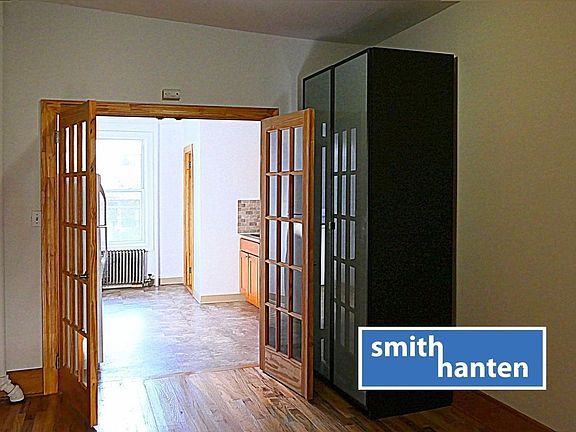 4th image of 306 Atlantic Ave #3B