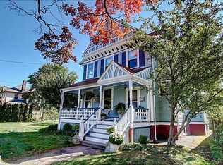 148 Shaw Ave, Cranston, RI 02905