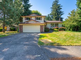 2002 SW 22nd St, Troutdale, OR