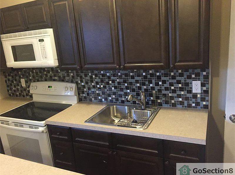 2nd image of 6222 Delancey St