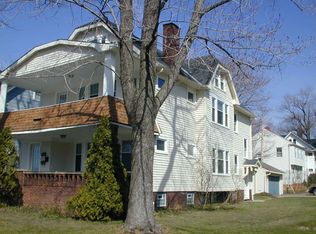 2477 Lee Rd #3, Cleveland Heights, OH 44118