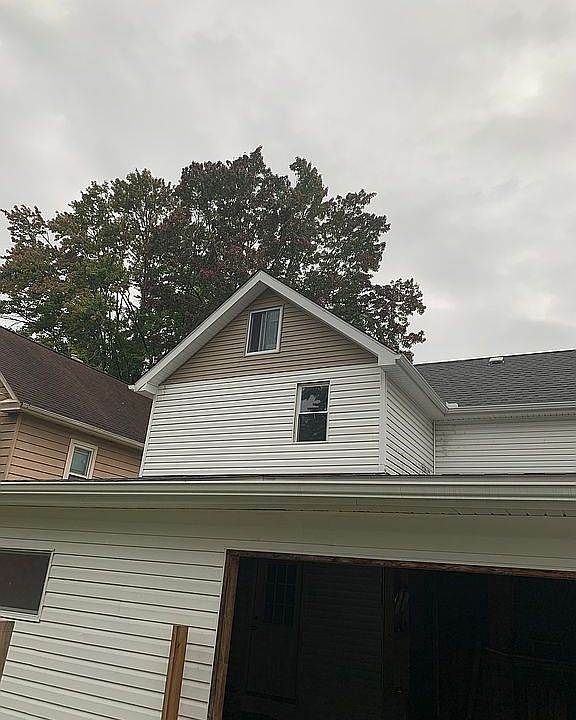 2nd image of 936 S Lundy Ave