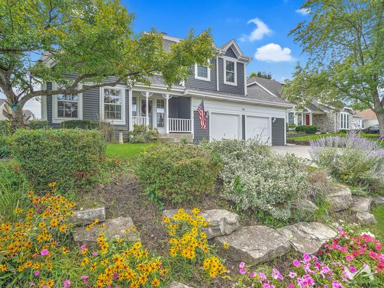 551 Foster Ave, Bartlett, IL 60103