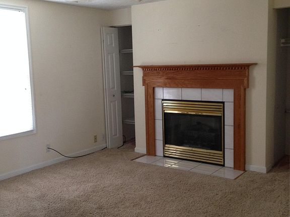 5th image of 431 Beech Dr