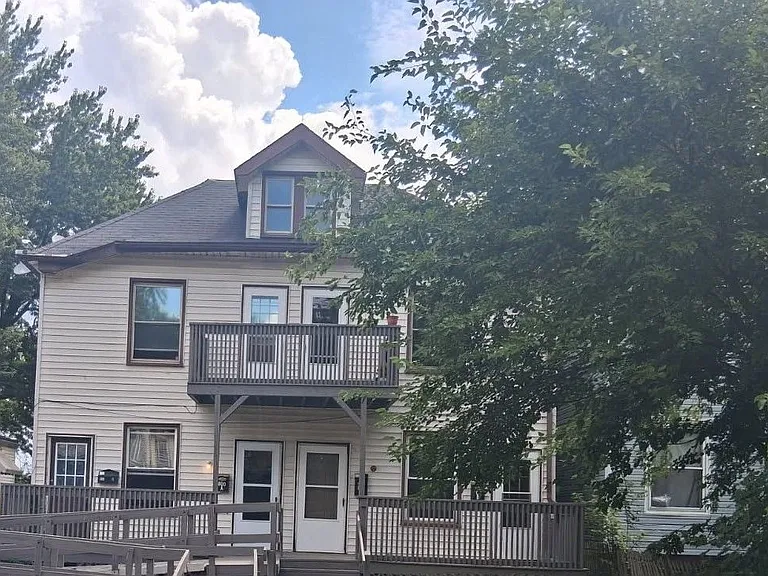 800 Prospect Ave SW #B — Photo 1