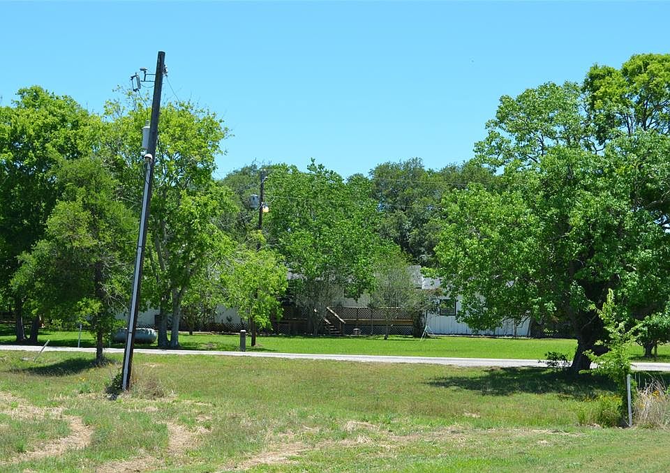 1st image of 1749 Private Road 652